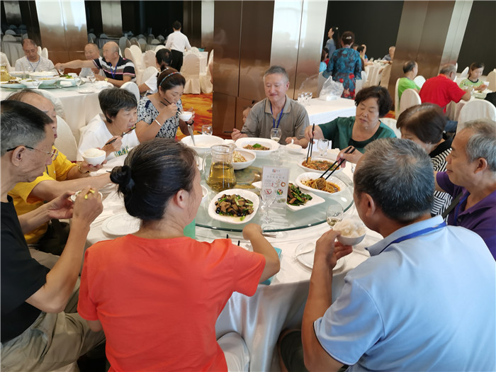 綿陽(yáng)中旅行假日旅行社2021長(zhǎng)江三峽游輪線(xiàn)路分享會(huì)